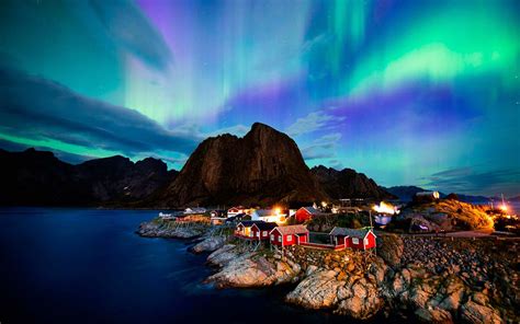 When to See the Northern Lights in Norway | Travel + Leisure