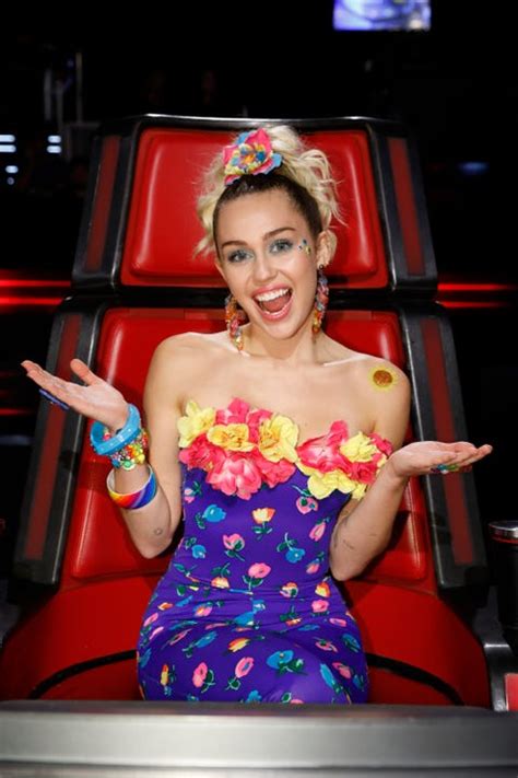 The 15 Craziest Outfits Miley Cyrus Wore on The Voice - The Voice Season 11