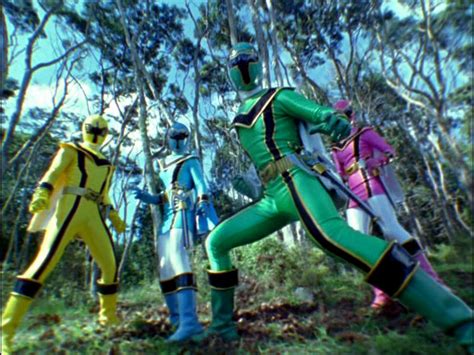 Weekly Ranger Review: Mystic Force Episodes 01 and 02 - The Tokusatsu ...