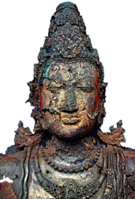 Indonesian divers discover treasures from Sriwijaya empire