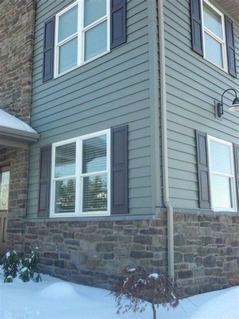 Beautiful Siding and Stone Color Scheme