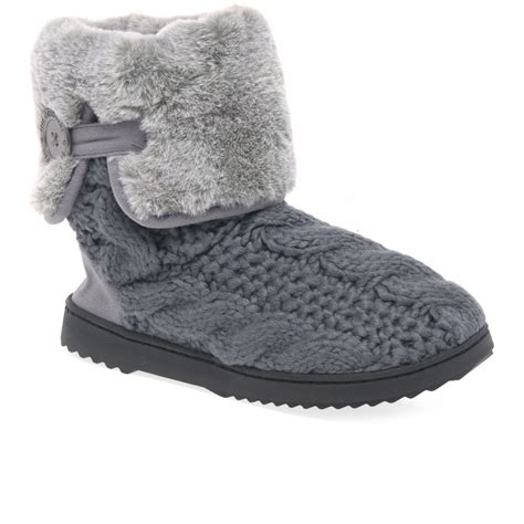 Dearfoams Cable Knit Womens Cuff Slipper Boots | Charles Clinkard