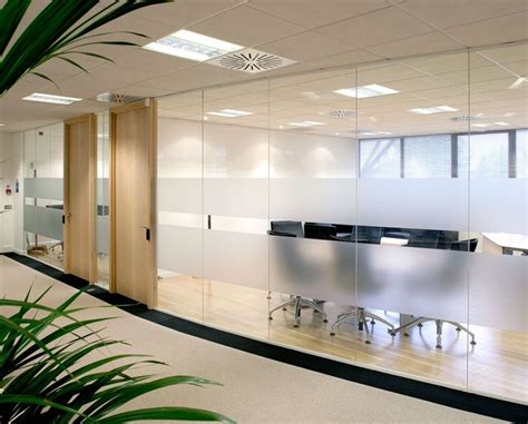 Single Glazed Frameless Glass Partitions & Walls | Avanti Systems USA ...