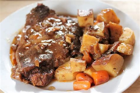 Slow-Cooker Braised Steaks with Root Vegetables - Cully's Kitchen