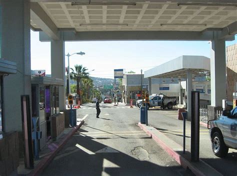 Tecate Mexico Border Crossing | Tecate - USA Mexico Border - Entering ...