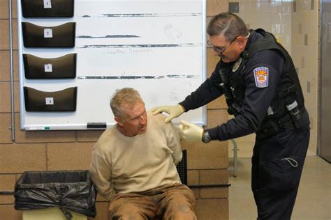 2 Arizona Inmates Caught in Cotton Field 4 Days After Escape | Arizona ...