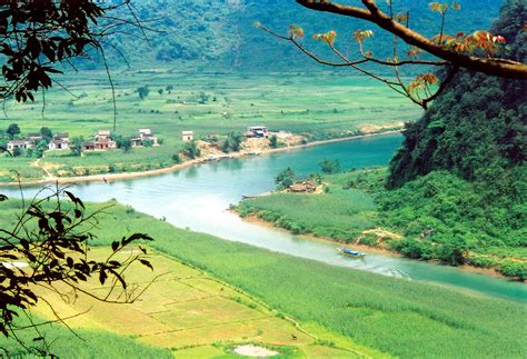 Red River Delta, Vietnam; www.handspan.de, customized travel to Vietnam ...