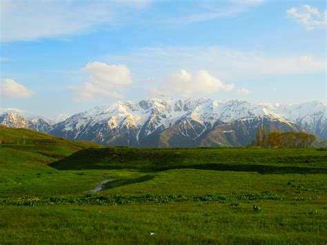 Piche Bon, west Alborz mountains, Iran. May 2018 [OC] [4096*3072] : r ...