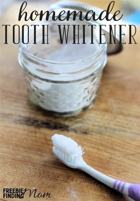 15 Natural Ways to Whiten Your Teeth: Homemade Teeth Whiteners 2022