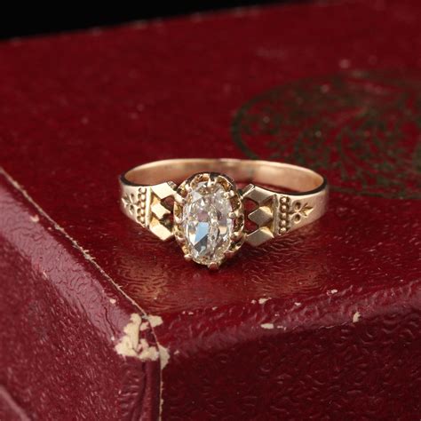 Antique Victorian 10K Yellow Gold Oval Diamond Engagement Ring