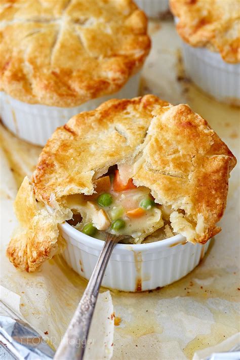 BISQUICK CHICKEN POT PIE in 2020 (With images) | Best chicken pot pie ...