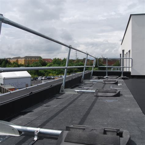 Free Standing Roof Edge Protection Guardrail - IPM Fittings Ltd