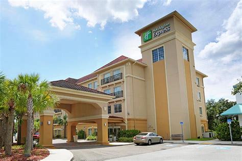 Holiday Inn Express Tampa North - Tampa, FL | Tripster