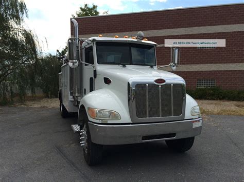 2007 Peterbilt 335