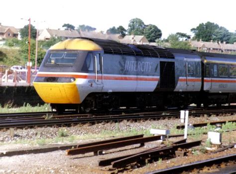 Iconic UK Trains: Class 43079 HST in Intercity 125 Livery