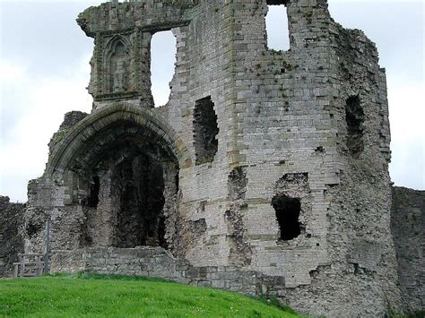 Denbigh Castle, Denbighshire , Wales | Welsh castles, Castle pictures ...