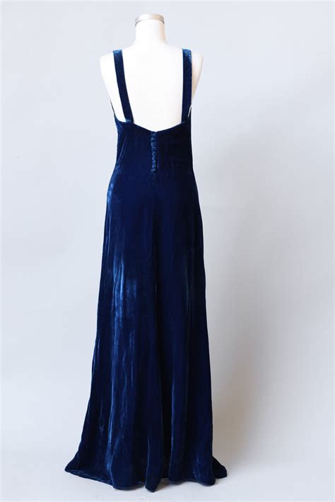 Stunning 1930s Sapphire Blue Silk Velvet Gown with Dress Clip | Muse