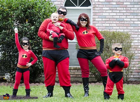 The Incredibles Family Halloween Costumes