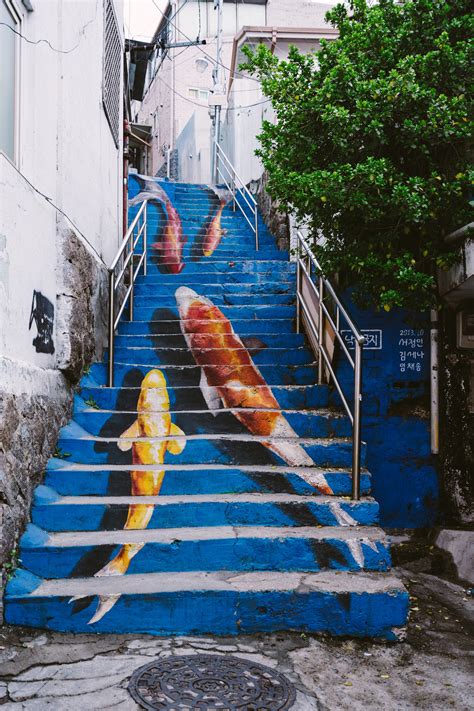 15 Must-See Photos of South Korean Street Art