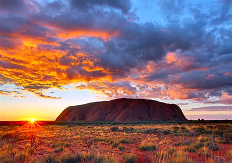 Uluru Sunrise | The World is Waiting