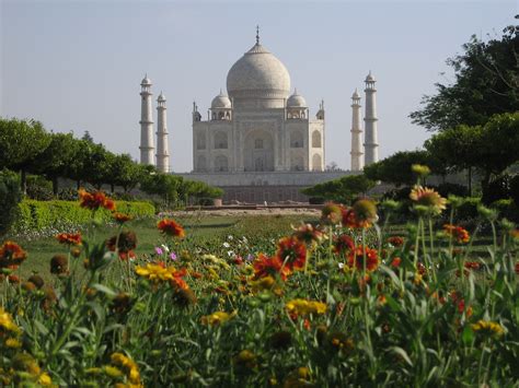 Taj Mahal Garden