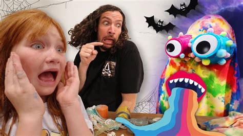 RAiNBOW GHOSTS Trick or Treat COSTUME!! Adley and Dad learn how to make ...