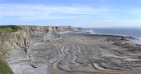 Wave-cut platform | Marine Erosion, Sea Cliffs & Shorelines | Britannica