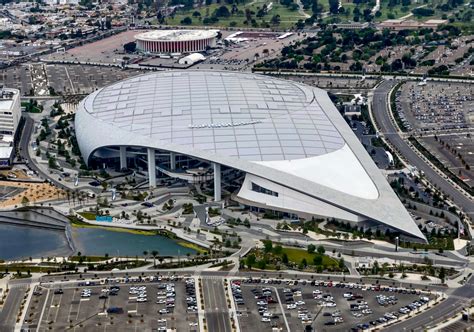 SoFi Stadium, home of Super Bowl LVI, went up. Inglewood changed ...