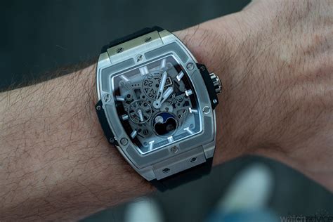 Hublot Spirit of Big Bang Moonphase Titanium Hands on Review – Watch Advice