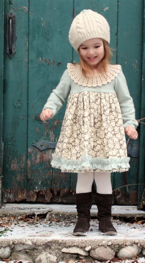 Langarmkleid mit floralem Motiv-Winterlooks für kleine Damen | Kids ...