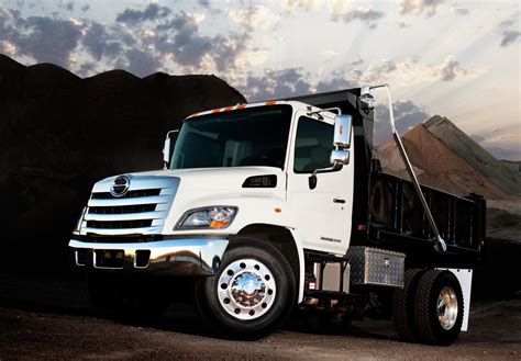 Hino 300 Series | Euro 6-compliant Light-duty Trucks