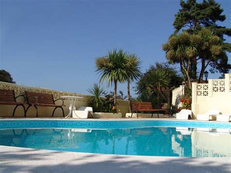 Poplars Hotel – Combe Martin - Exmoor Park accommodation directory of ...