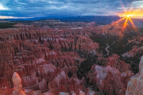 Bryce Canyon sunrise from Inspiration Point • Dan Sorensen