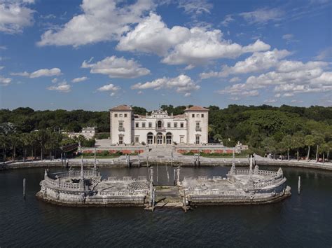 Vizacaya Museum & Gardens: Tips for Visiting Vizcaya in Miami