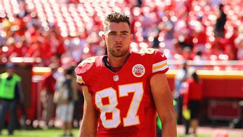 Is Travis Kelce The Fastest Tight End In The NFL? | CelebNest