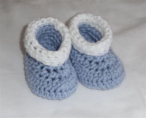 The Perfect Baby Gift: 10 (More) Free Crochet Baby Booties Patterns!