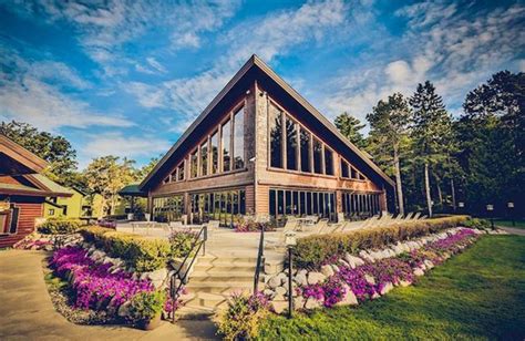 Grand View Lodge Glacial Waters Spa