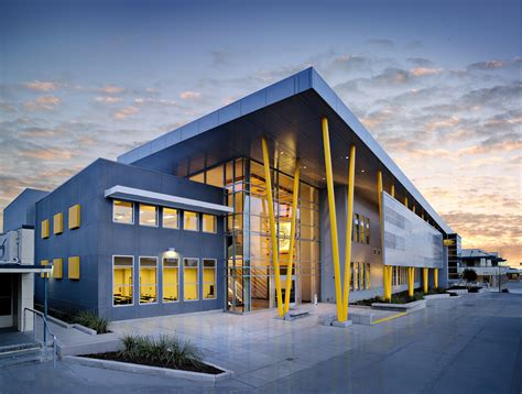 Edison High School Academic Building / Darden Architects | ArchDaily