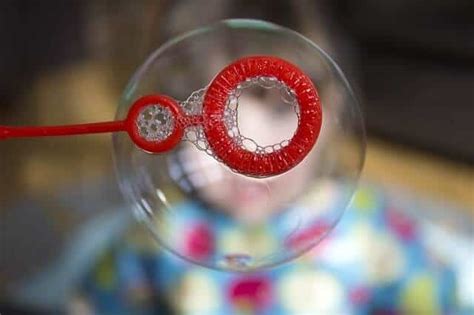 8 Fabulous DIY Bubble Makers