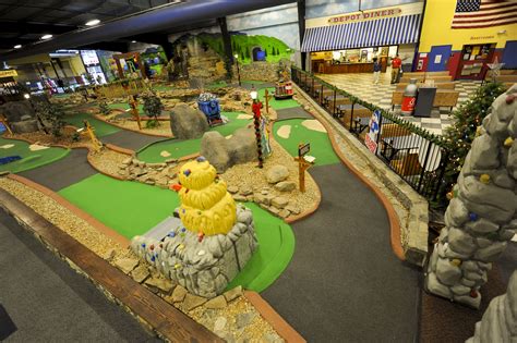 indoor mini golf - Google Search | new jumping jiminys | Pinterest ...