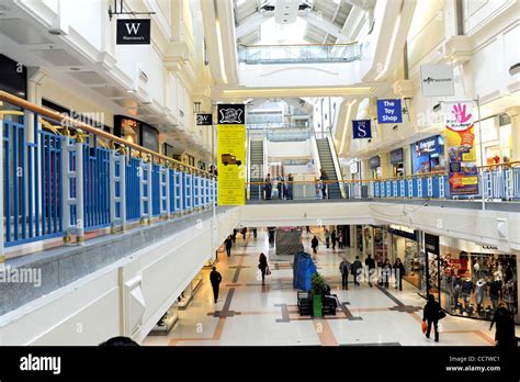 The County Mall shopping centre in Crawley West Sussex UK Stock Photo ...