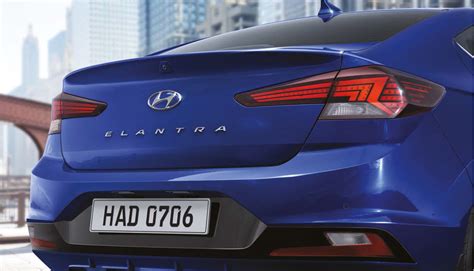 Hyundai Jamaica - Elantra