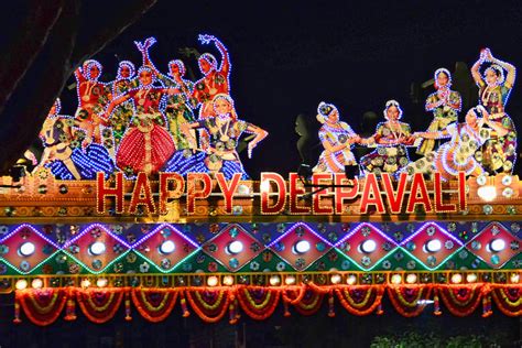 Deepavali: The Festival of Lights 2018 in Singapore - Dates & Map