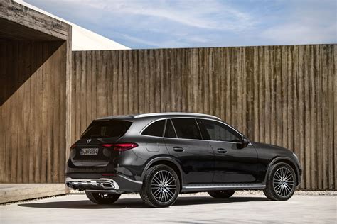 The new 2023 Mercedes-Benz GLC 300 adds mild hybrid technology and more ...