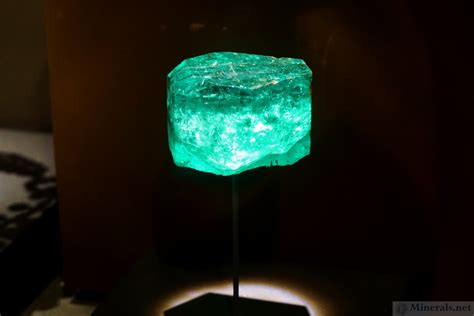 Minerals.net | Mineral News | Smithsonian National Museum of Natural ...