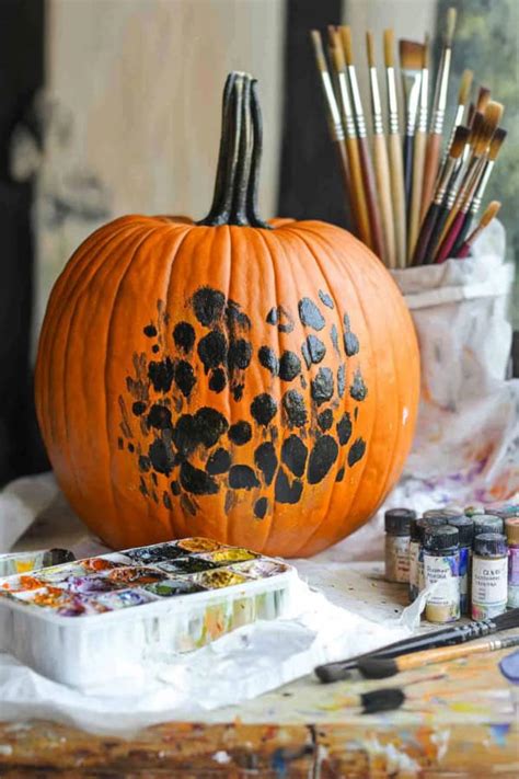 Top 19 Pumpkin Painting Ideas to Inspire Your Fall Decor