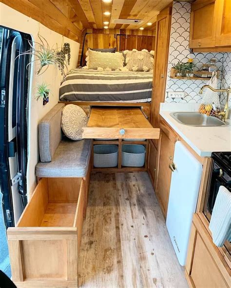 15 Custom Sprinter Van Conversion | Wohne im tiny house, Transporter ...