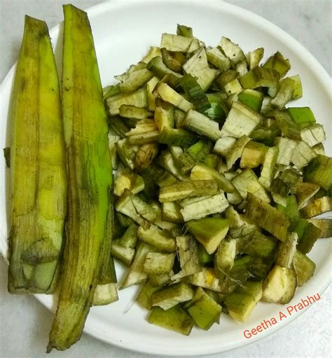 Cooking With Geetha: Kelya Sali Upkari / Raw Banana Peel Stir Fry.