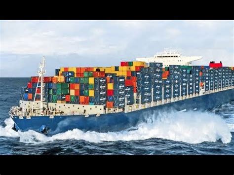 Biggest Container Ships In Storm! Huge Rogue Waves - YouTube