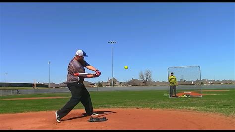 SLOW PITCH SOFTBALL BP ON TOURNAMENT DAY - YouTube